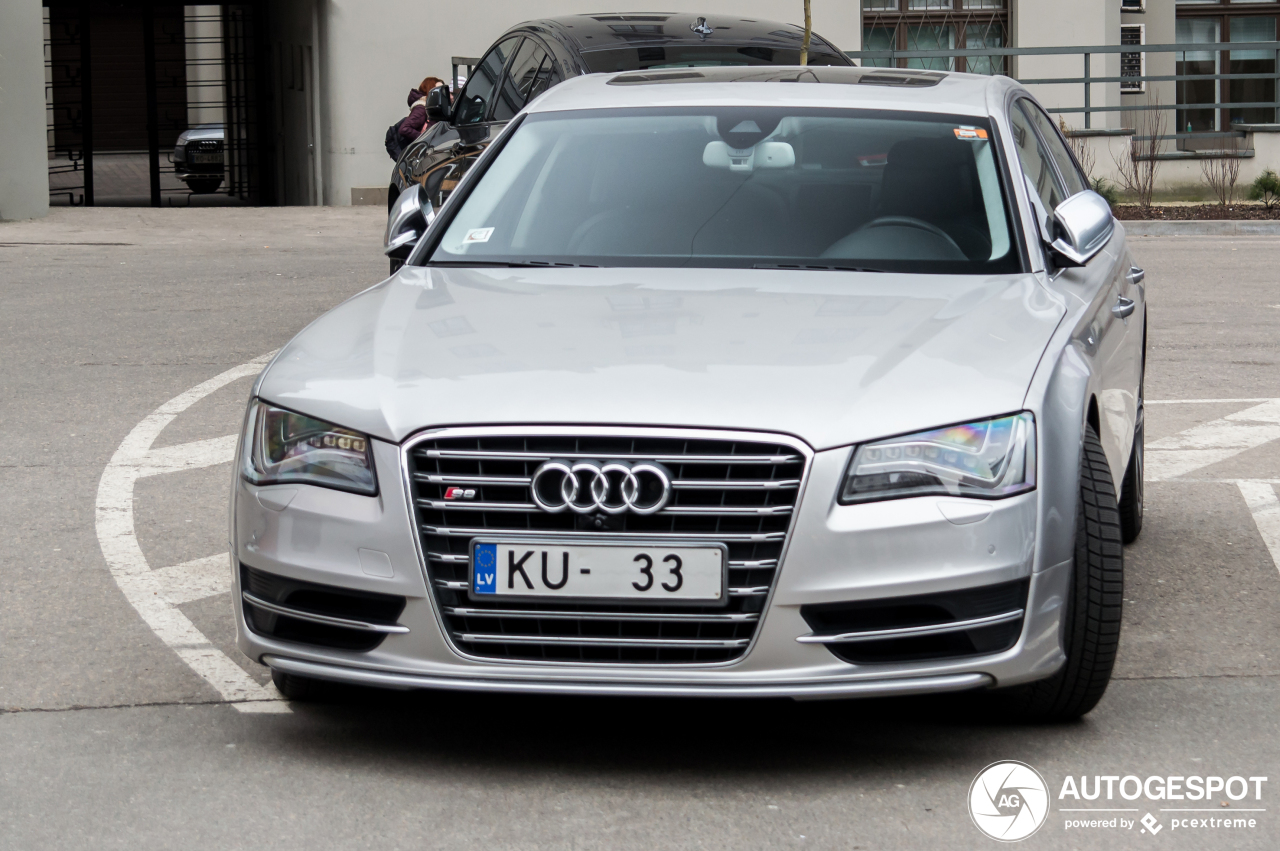 Audi S8 D4