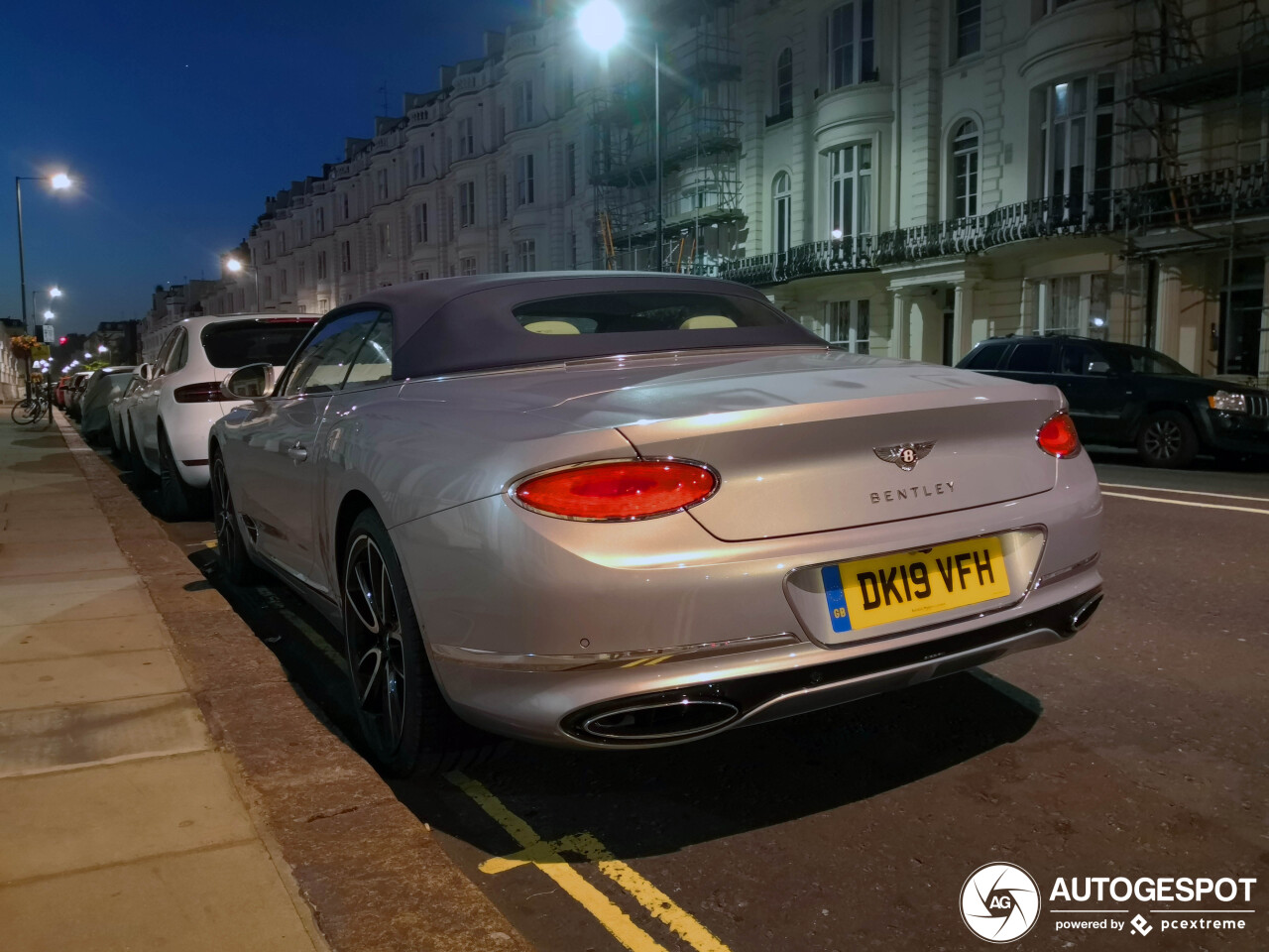 Bentley Continental GTC 2019