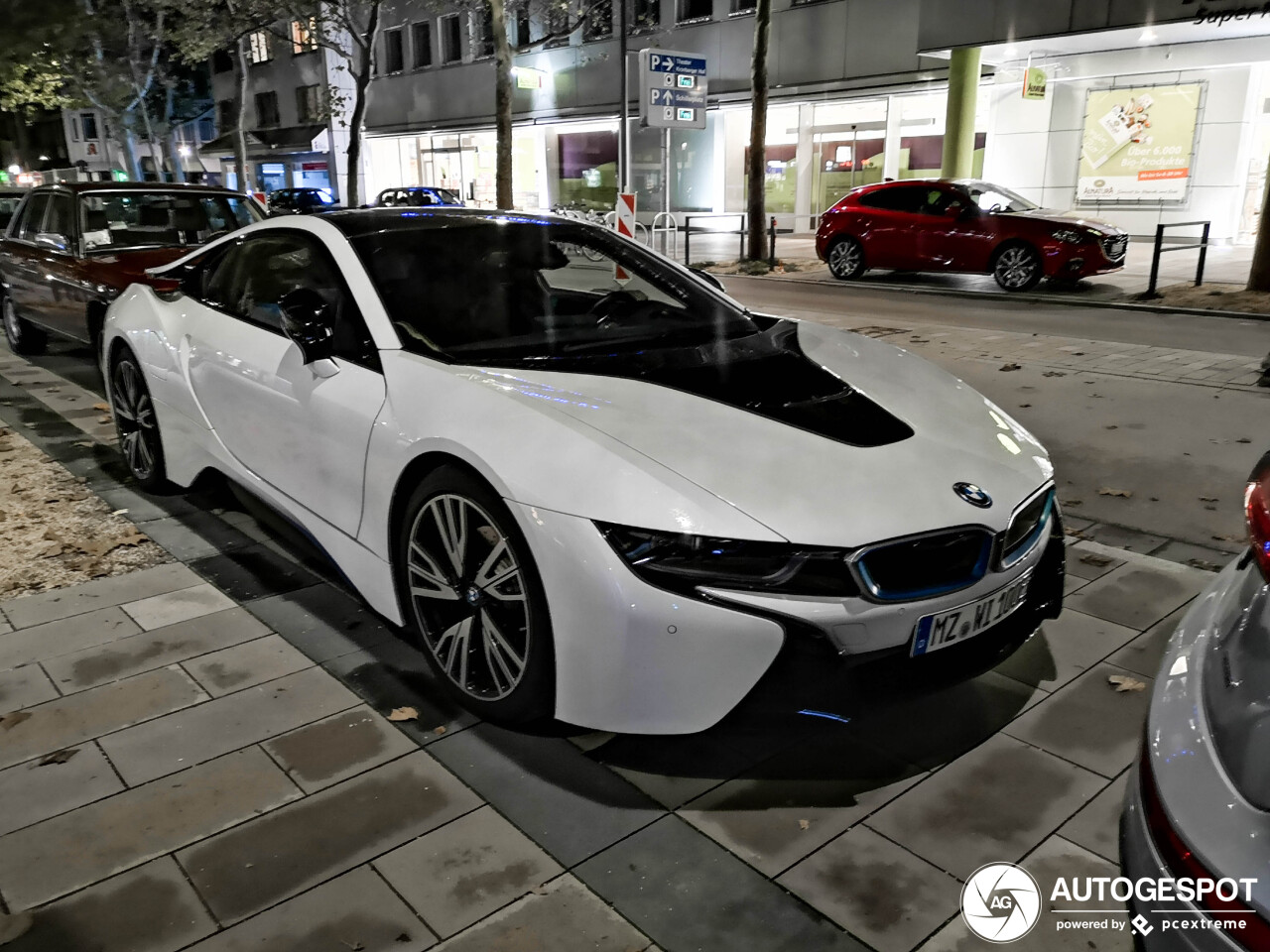 BMW i8