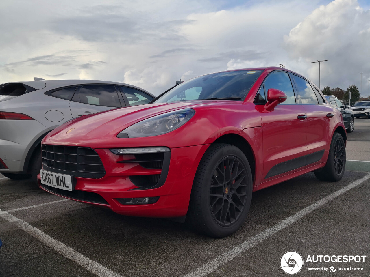 Porsche 95B Macan GTS