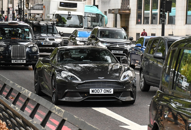 Aston Martin Vanquish 2013
