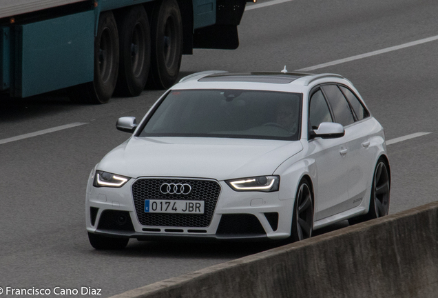 Audi RS4 Avant B8