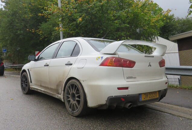 Mitsubishi Lancer Evolution X