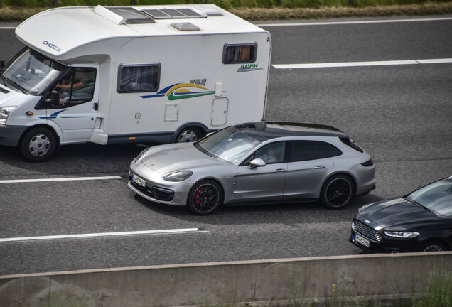 Porsche 971 Panamera GTS Sport Turismo