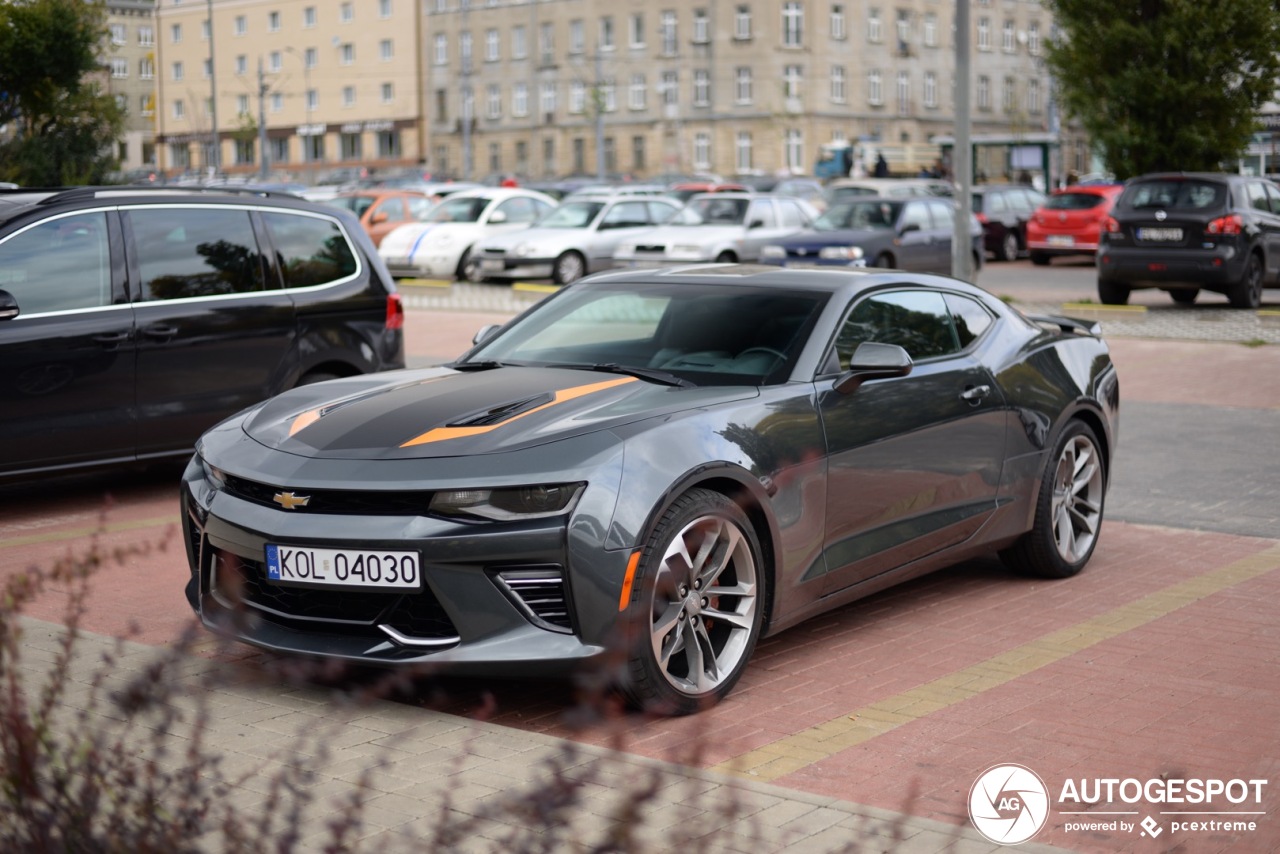 Chevrolet Camaro SS 2016 50th Anniversary