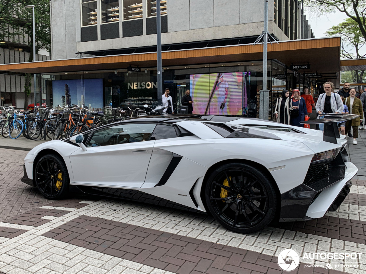 Lamborghini Aventador LP700-4 Roadster