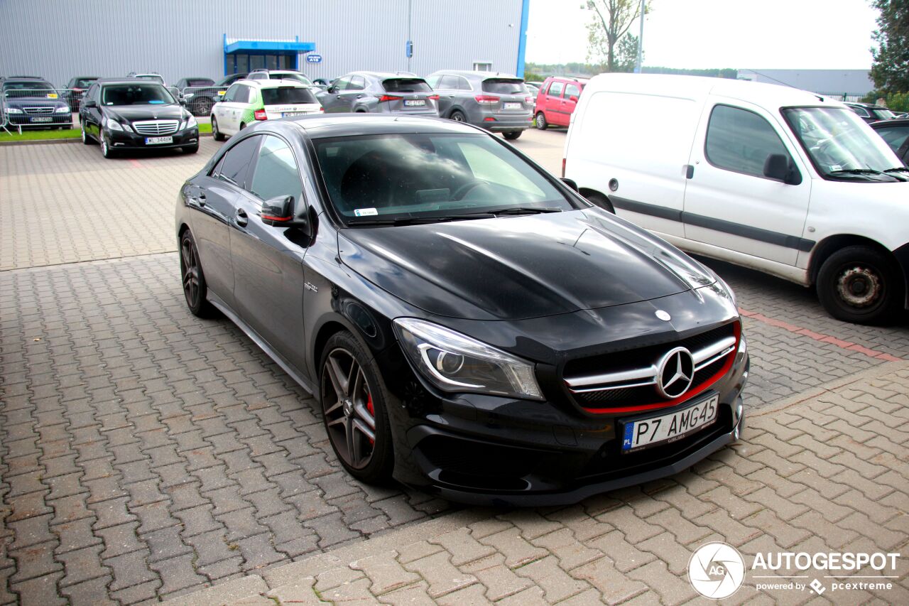 Mercedes-Benz CLA 45 AMG C117