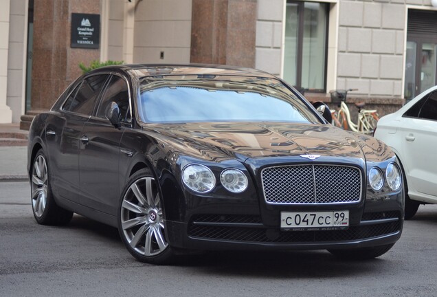 Bentley Flying Spur V8