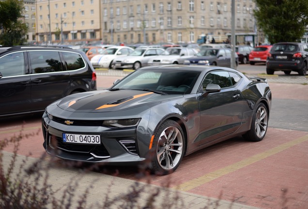 Chevrolet Camaro SS 2016 50th Anniversary