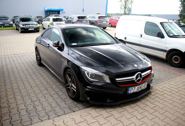 Mercedes-Benz CLA 45 AMG C117