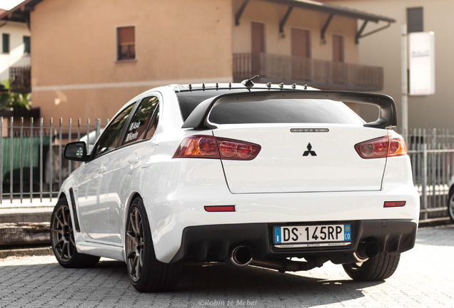 Mitsubishi Lancer Evolution X