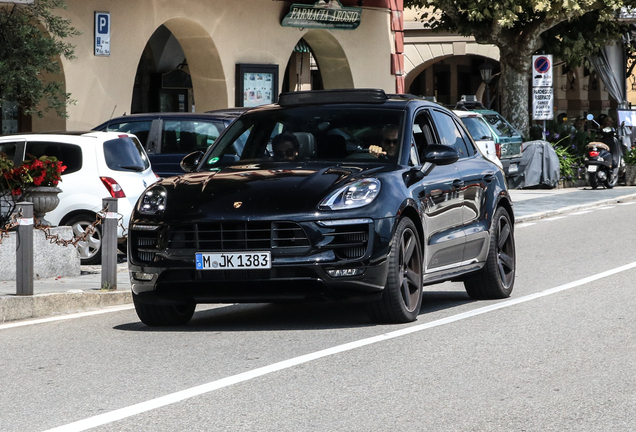 Porsche 95B Macan GTS