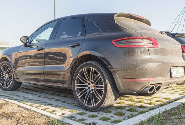 Porsche 95B Macan Turbo