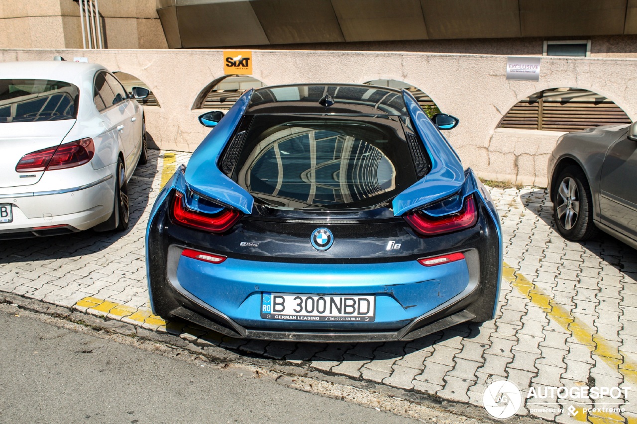 BMW i8