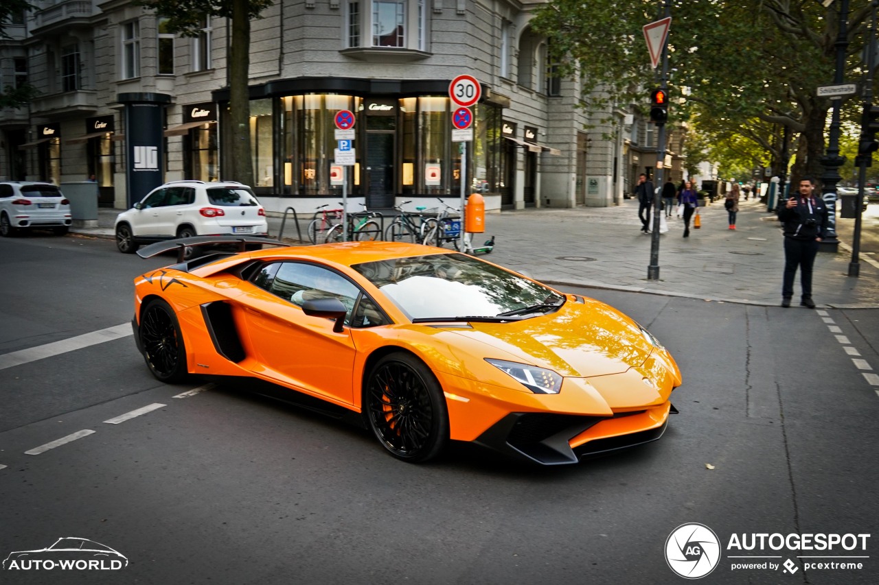 Lamborghini Aventador LP750-4 SuperVeloce