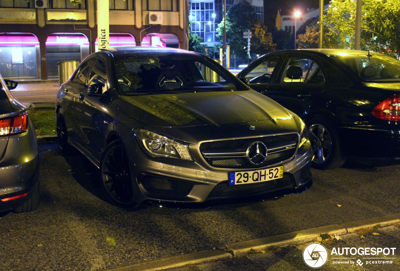 Mercedes-Benz CLA 45 AMG C117