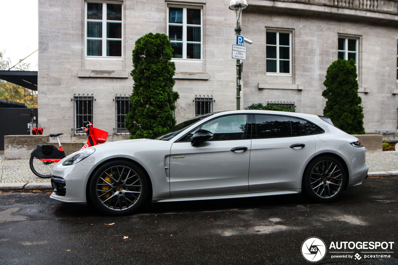 Porsche 971 Panamera Turbo S E-Hybrid Sport Turismo