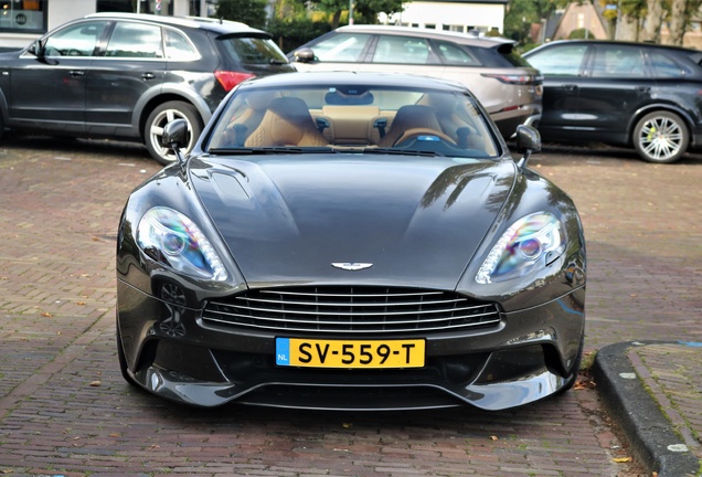 Aston Martin Vanquish 2013