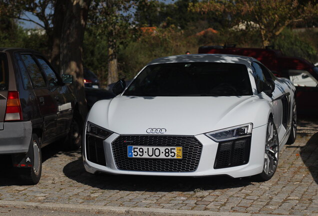 Audi R8 V10 Plus 2015