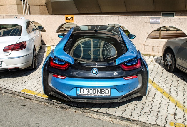 BMW i8