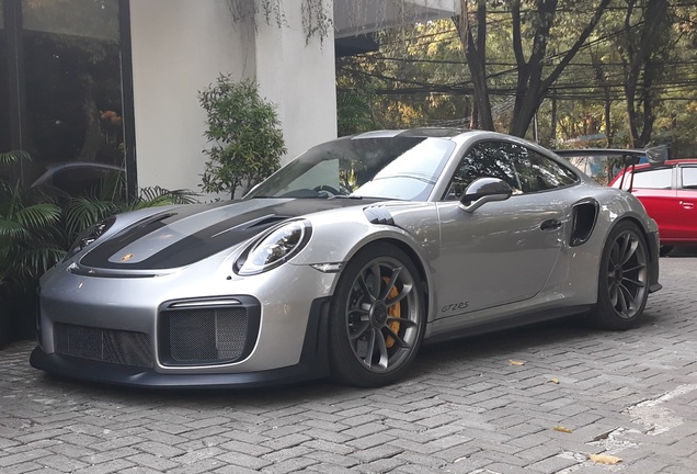 Porsche 991 GT2 RS Weissach Package