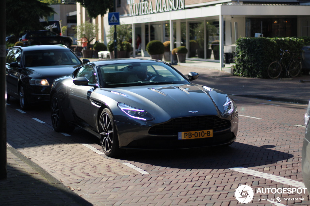 Aston Martin DB11