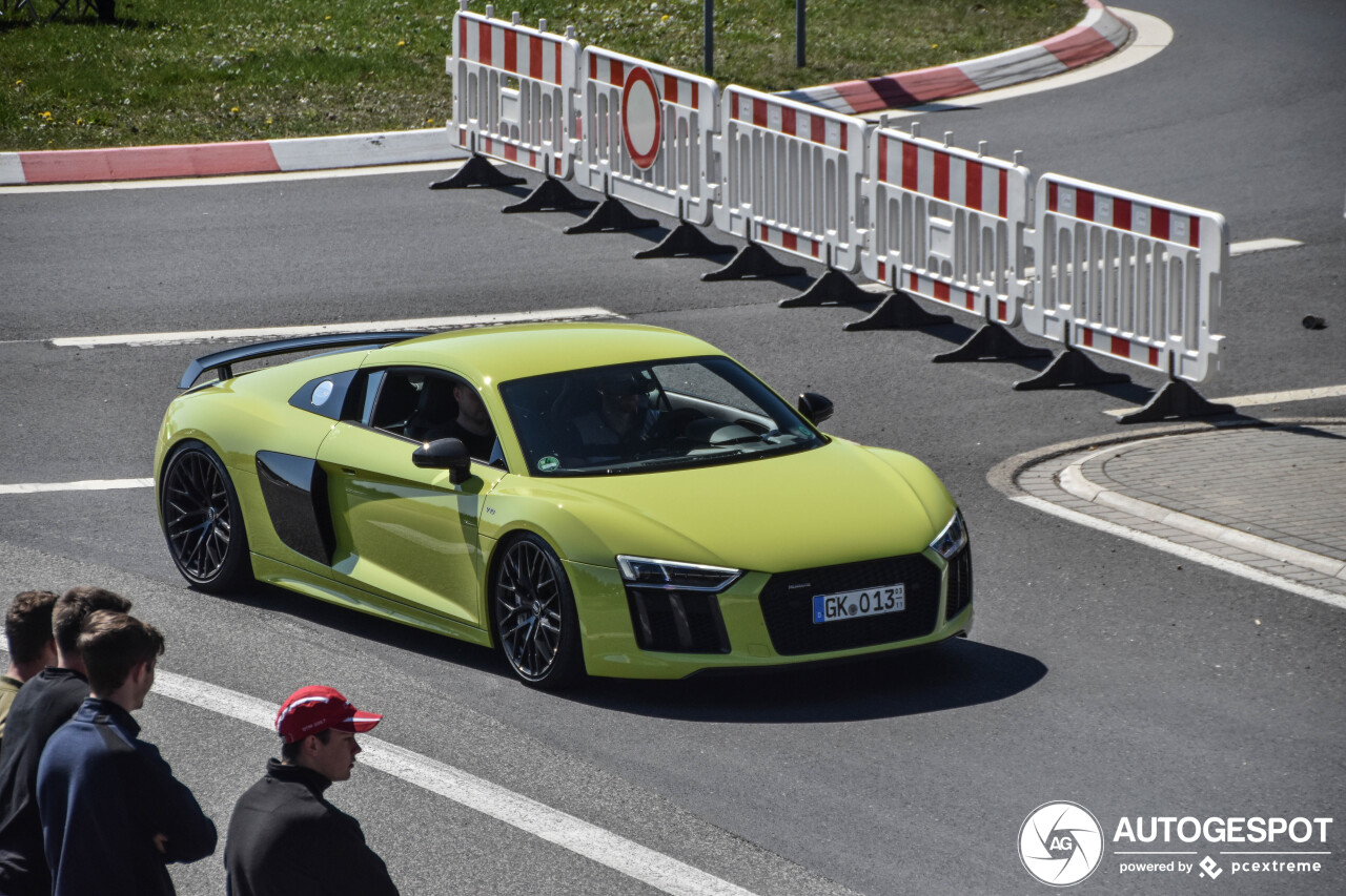 Audi R8 V10 Plus 2015