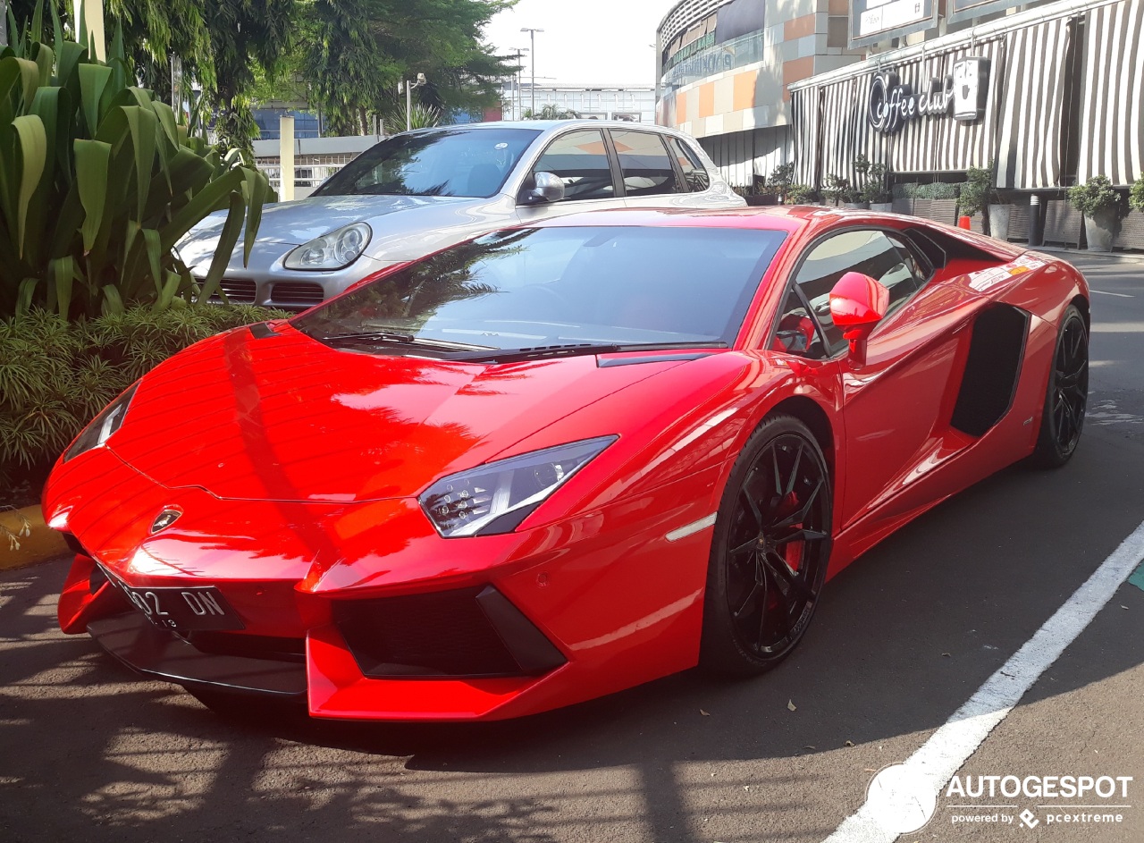 Lamborghini Aventador LP700-4