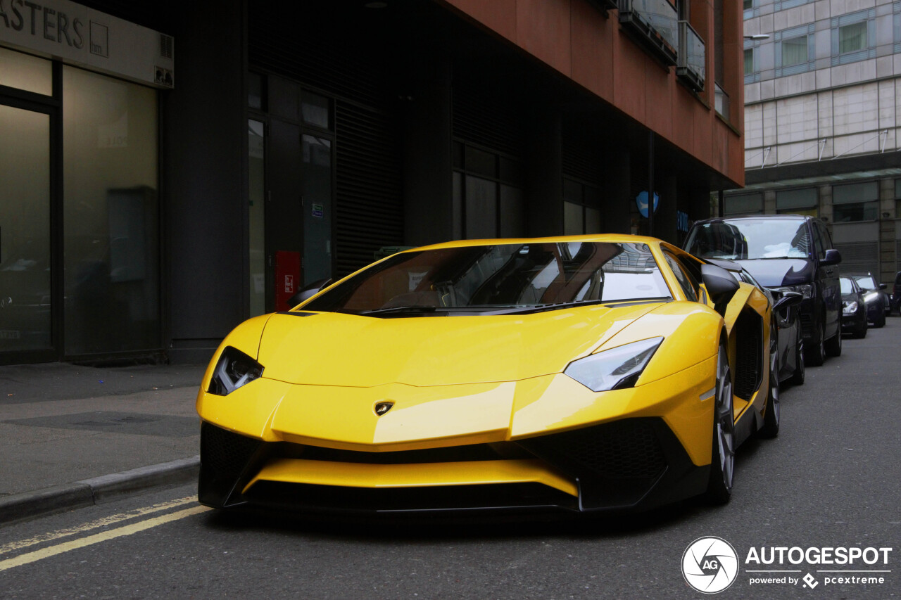 Lamborghini Aventador LP750-4 SuperVeloce