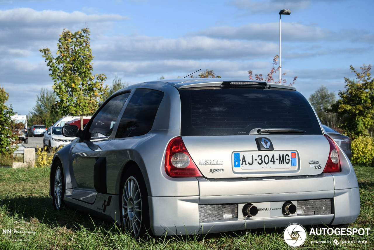 Renault Clio V6 Phase II