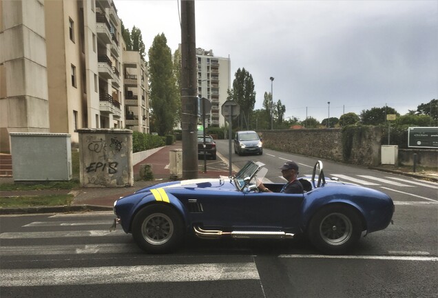 AC Cobra 427