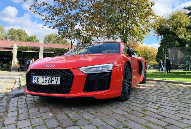 Audi R8 V10 Plus 2015