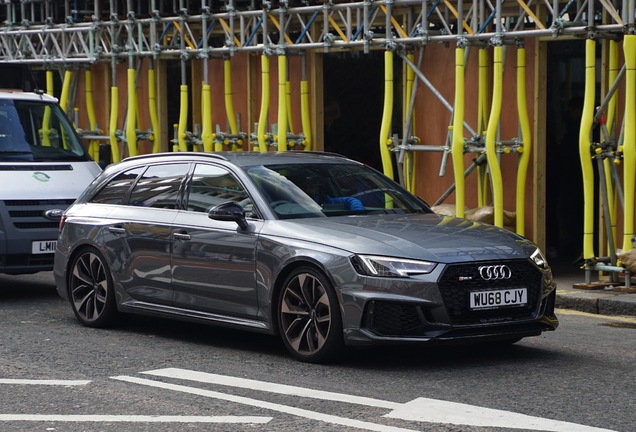 Audi RS4 Avant B9