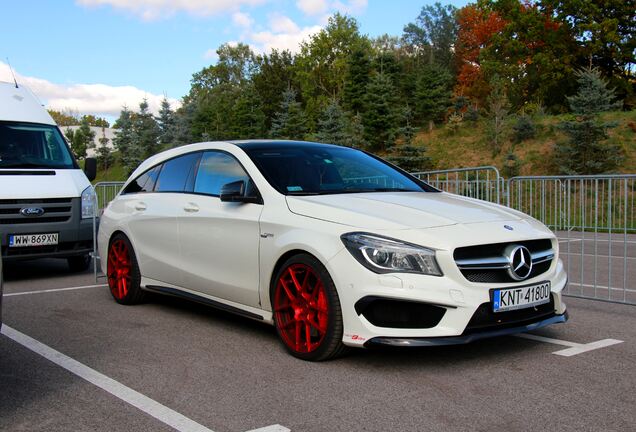 Mercedes-AMG CLA 45 Shooting Brake X117