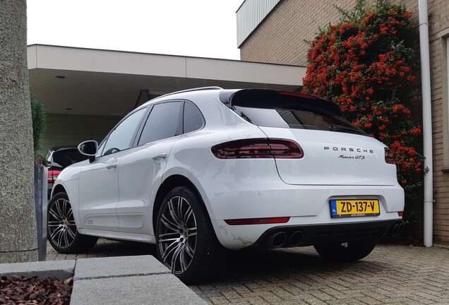 Porsche 95B Macan GTS