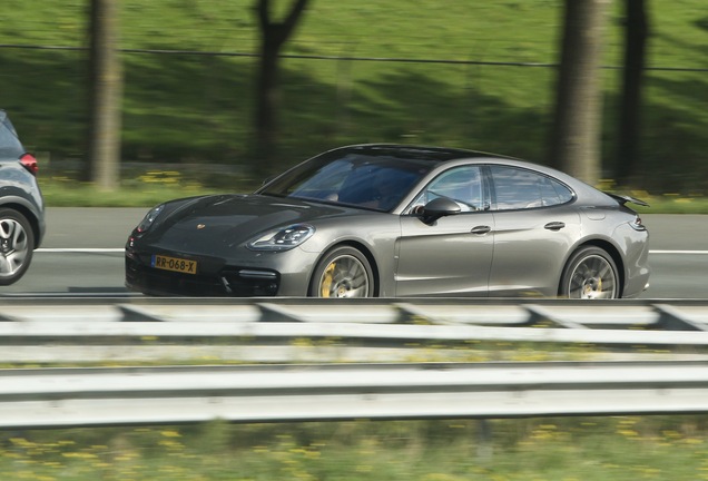 Porsche 971 Panamera Turbo S E-Hybrid