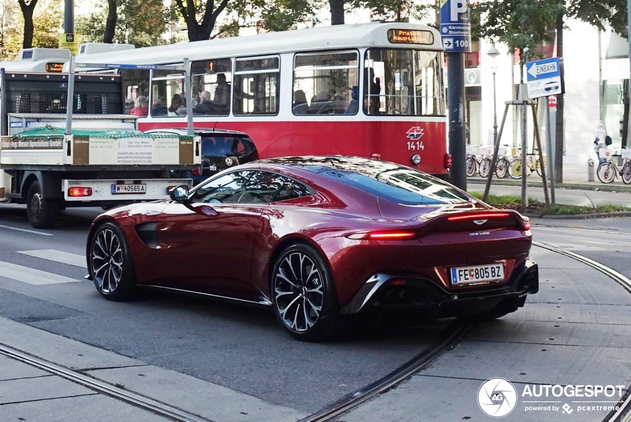 Aston Martin V8 Vantage 2018