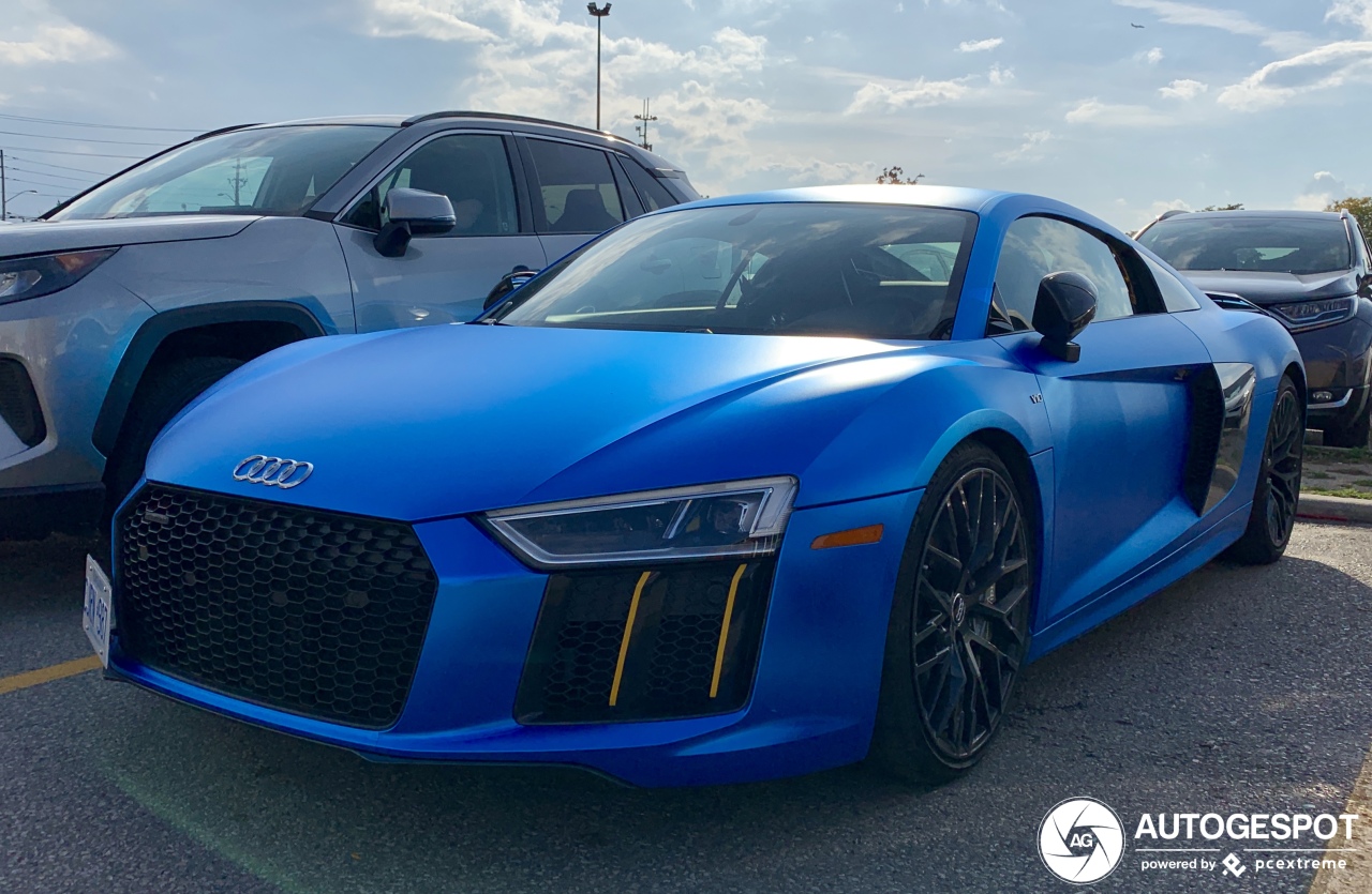 Audi R8 V10 Plus 2015