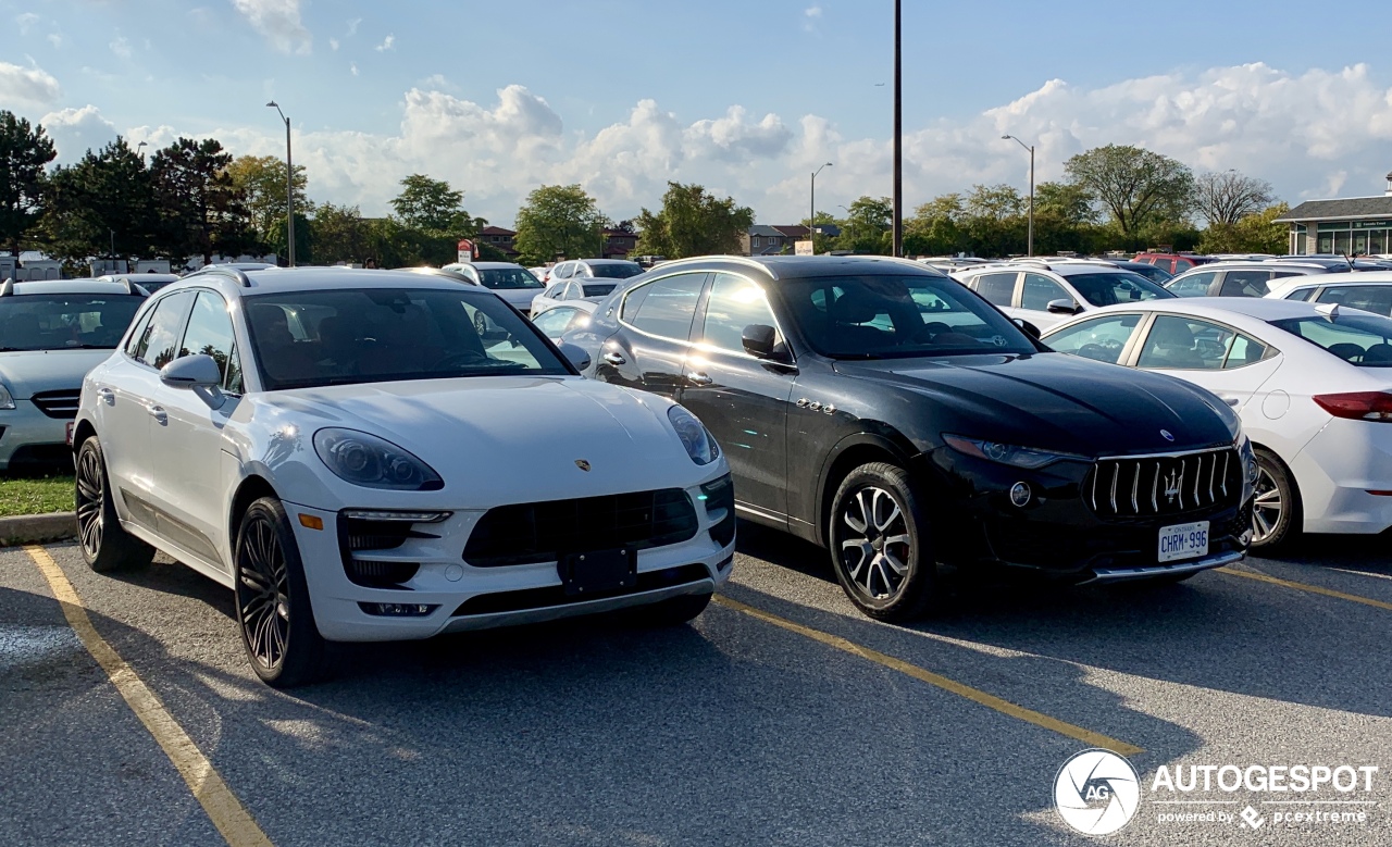 Porsche 95B Macan Turbo