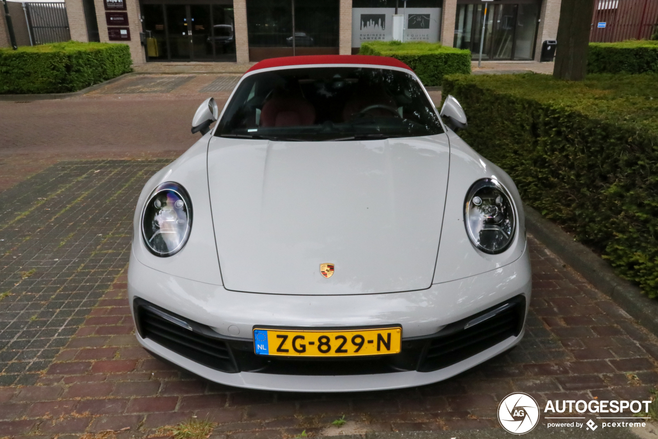 Porsche 992 Carrera 4S Cabriolet