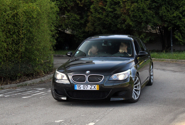 BMW M5 E60 2005