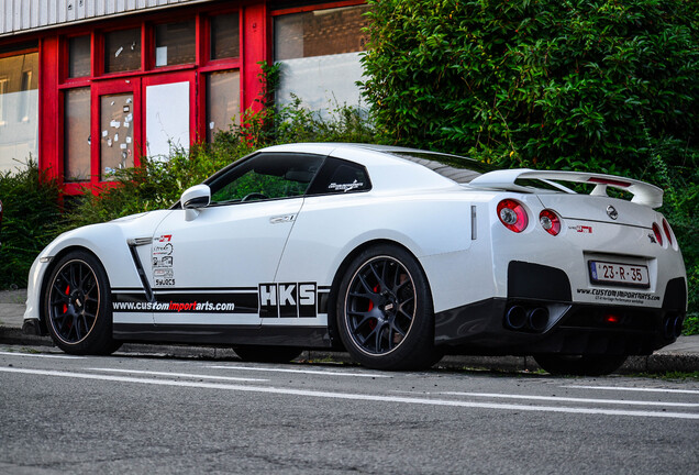 Nissan GT-R HKS 700R