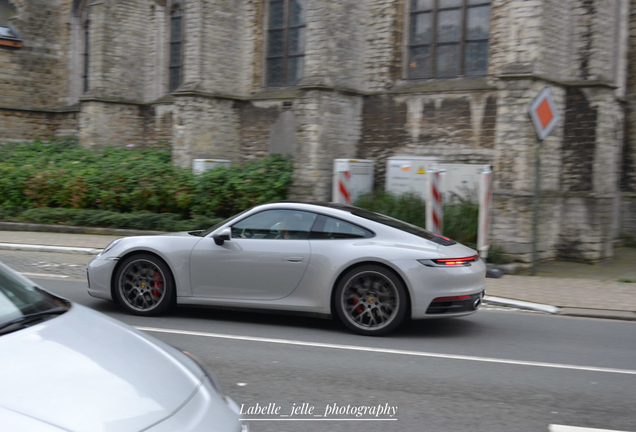 Porsche 992 Carrera 4S