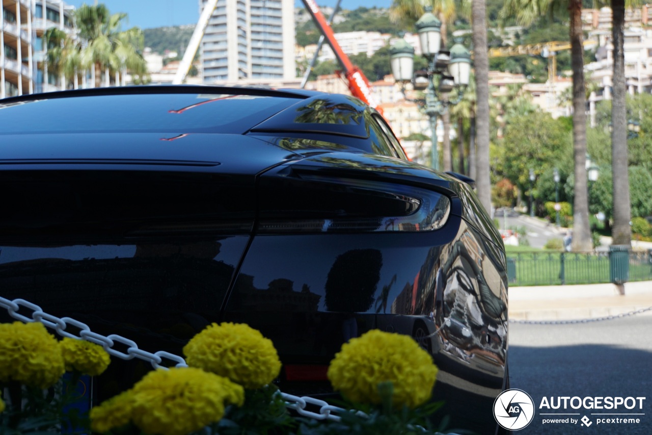 Aston Martin DB11 AMR