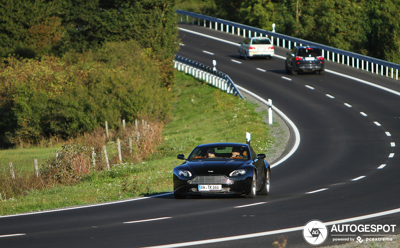 Aston Martin V8 Vantage