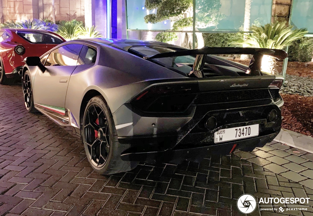 Lamborghini Huracán LP640-4 Performante