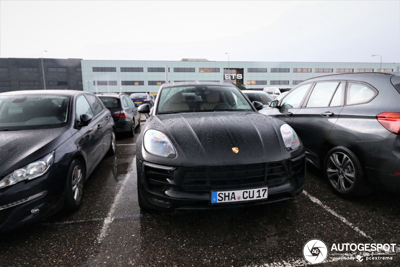 Porsche 95B Macan GTS