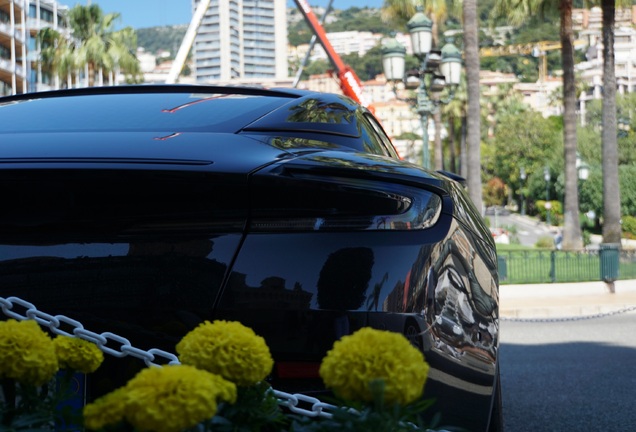 Aston Martin DB11 AMR