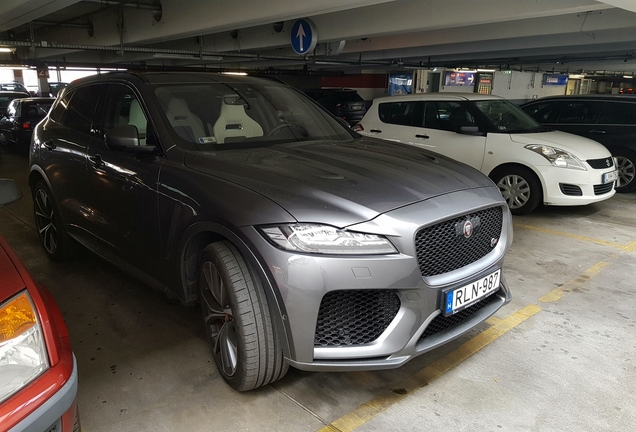 Jaguar F-PACE SVR