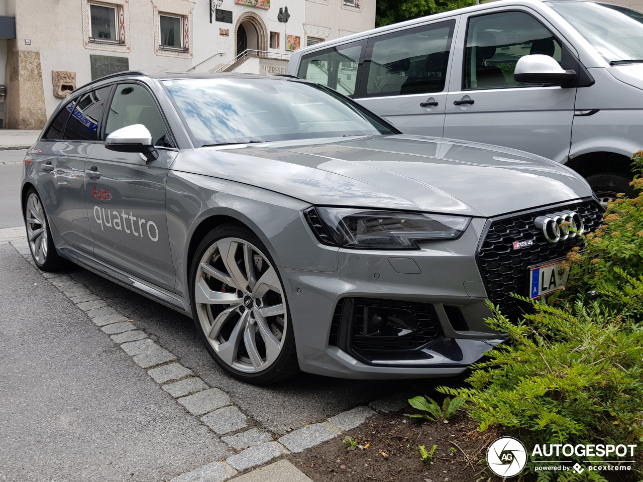 Audi RS4 Avant B9